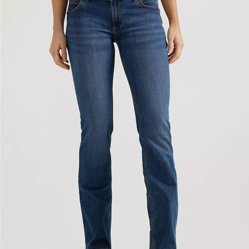 Wrangler Women's Boot Cut Jeans in Deep Blue